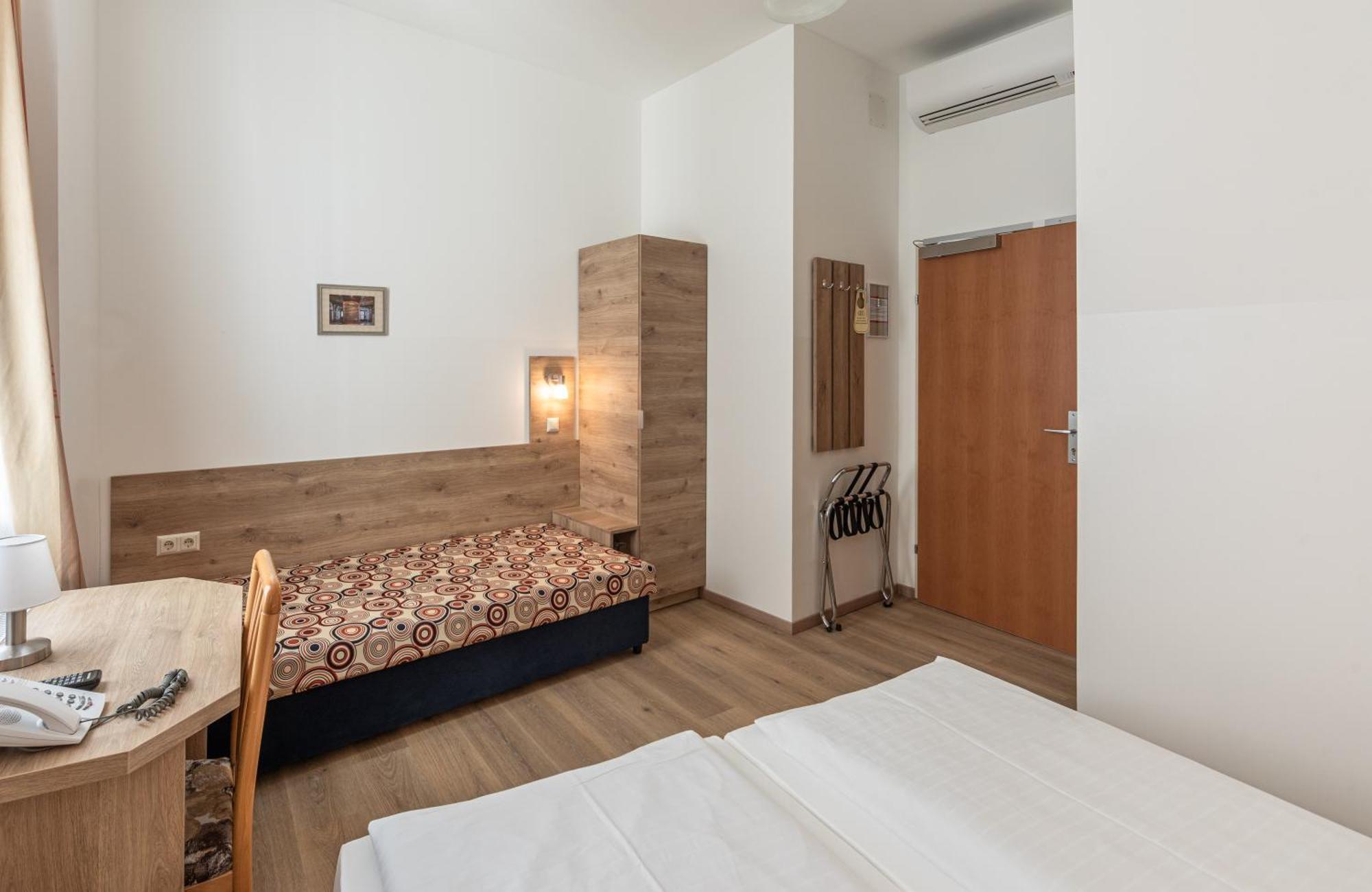 Hotel Terminus Відень Екстер'єр фото